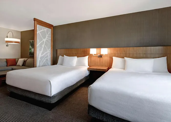 Hyatt Place / Normal 3* Bloomington