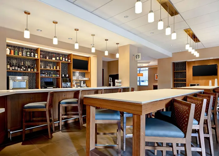Hyatt Place / Normal